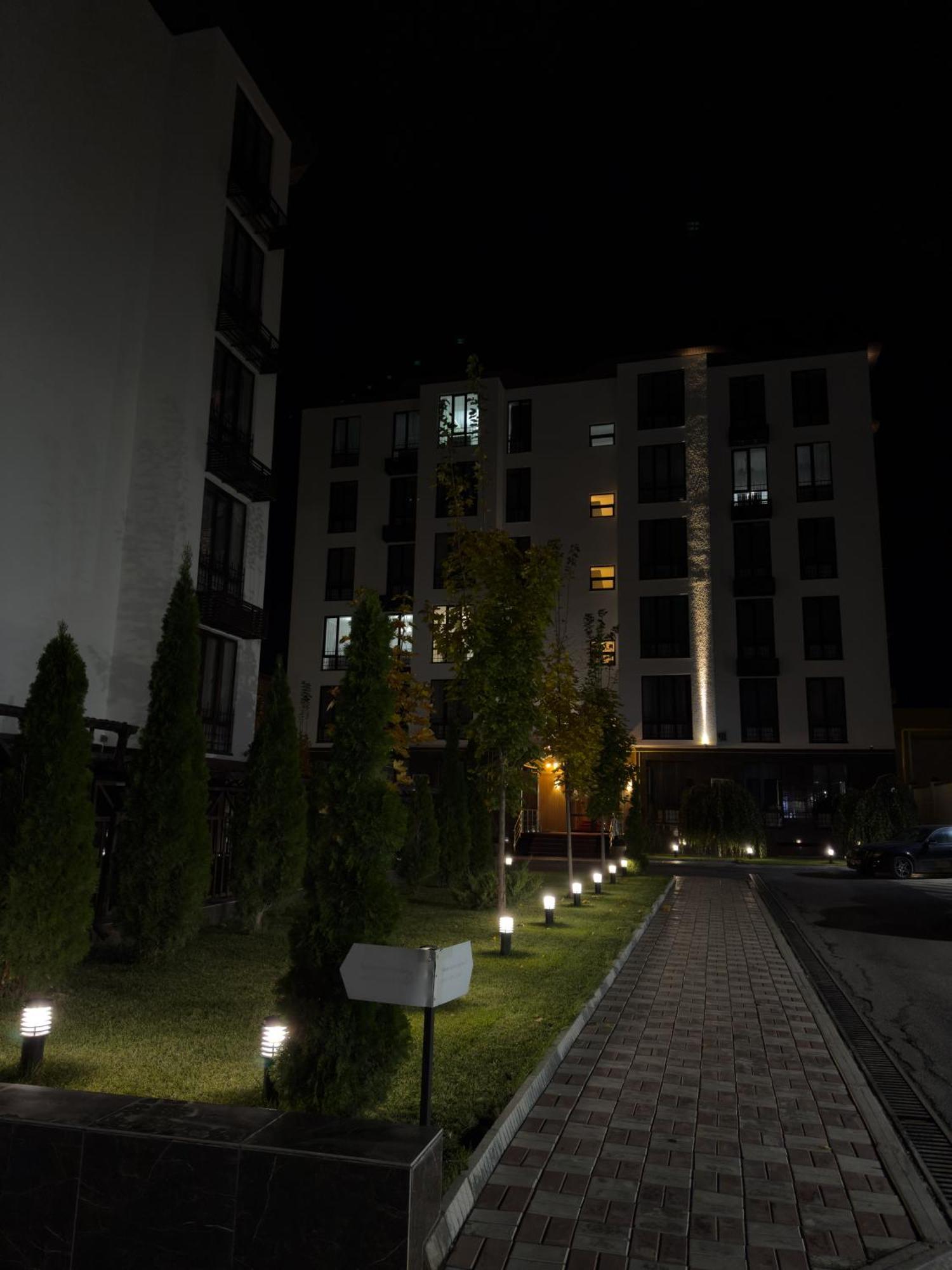 Casablanca Apart Hotel Bishkek Exterior foto